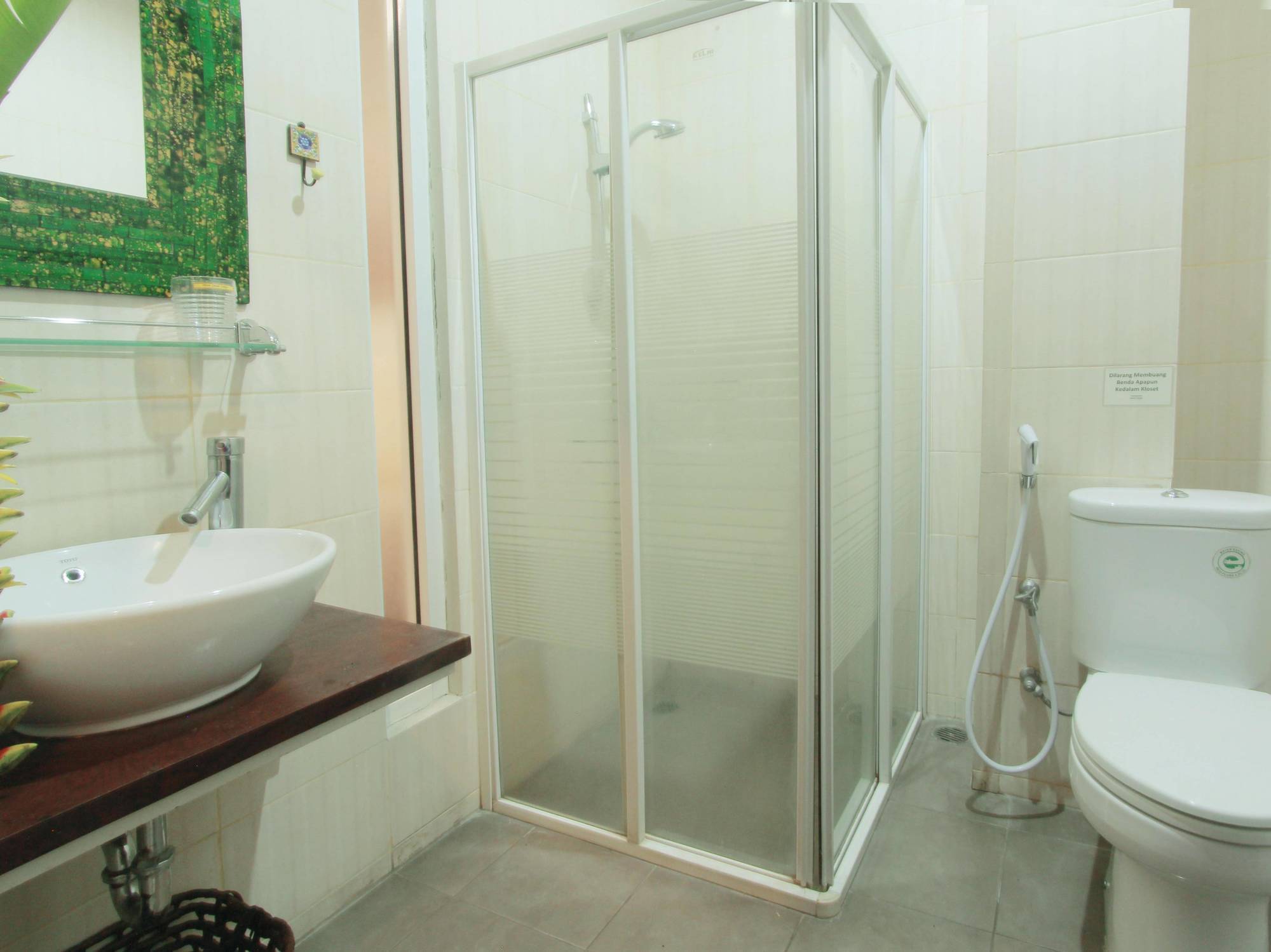 Omah Dasar Hotel Jakarta Extérieur photo